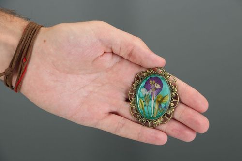 Basis for brooches or pendants with real flowers - MADEheart.com