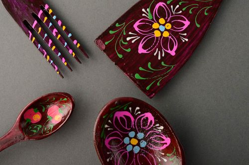 Decorative wooden utensils - MADEheart.com