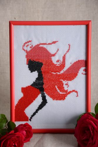 Künstlerisches handmade Wandbild mit Kreuzstich Plastik Rahmen Porträt handmade - MADEheart.com