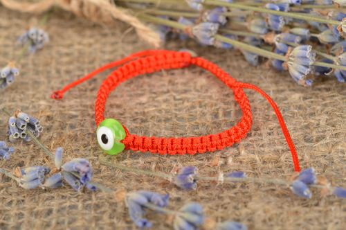 Childrens handmade braided wrist bracelet friendship bracelet designs gift ideas - MADEheart.com
