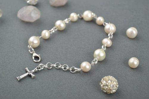 Pearl bracelet handcrafted jewelry charm bracelet fashion accessories gift ideas - MADEheart.com