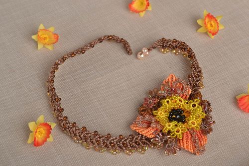 Collar artesanal y broche hecho a mano bisutería fina estilosa femenina - MADEheart.com