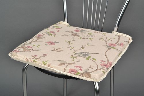 Coussin de chaise en tissu de coton et polyamide fait main avec imprimé floral - MADEheart.com