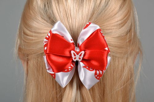 White and red satin bow - MADEheart.com