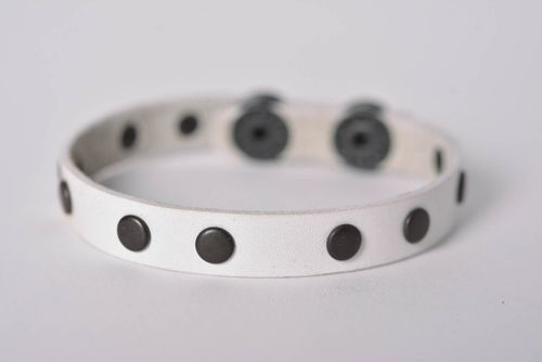 Bracelet cuir fait main Bracelet blanc Accessoire pour femme Bijoux cuir - MADEheart.com