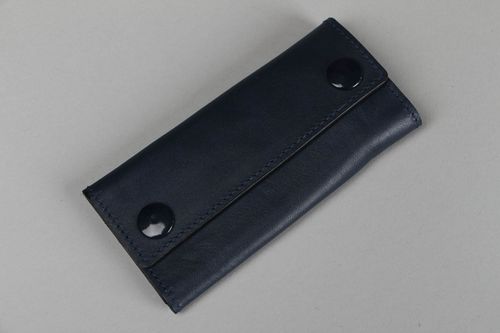 Natural leather key case  - MADEheart.com