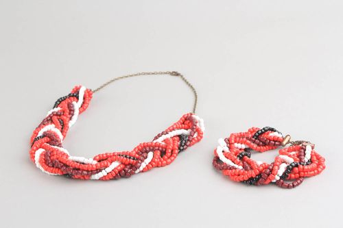 Conjunto de jóias de pérolas artesanal colar e pulseira de contas - MADEheart.com