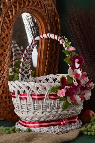 Handmade beautiful woven basket stylish decorative basket interior detail - MADEheart.com