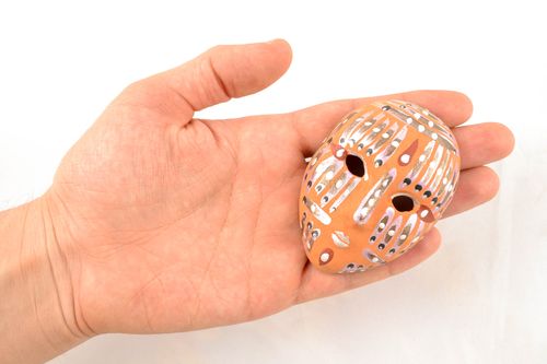 Dekorative Maske aus Ton - MADEheart.com