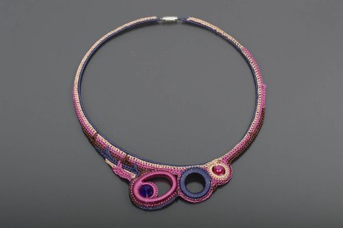 Collar hecho a mano de hilos accesorio para mujer adorno para el cuello - MADEheart.com