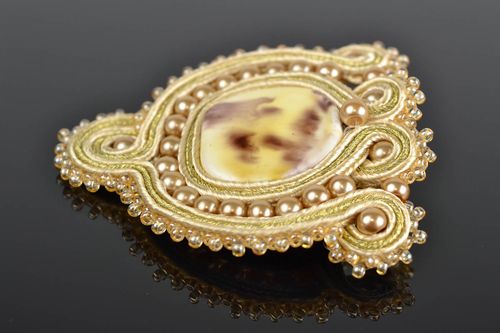 Broche original hecho a mano con arcilla polimérica estiloso bonito femenino - MADEheart.com