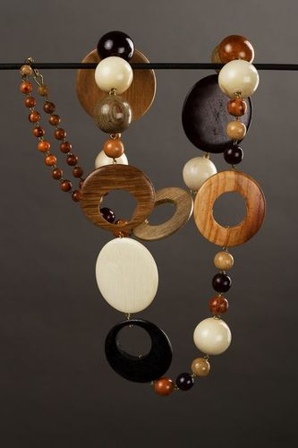 Long wooden beads - MADEheart.com