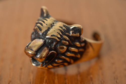 Кольцо из бронзы в виде головы медведя литое с регулируемым размером хэнд мэйд - MADEheart.com