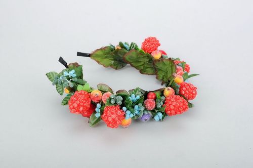 Headband with artificial flowers and berries - MADEheart.com