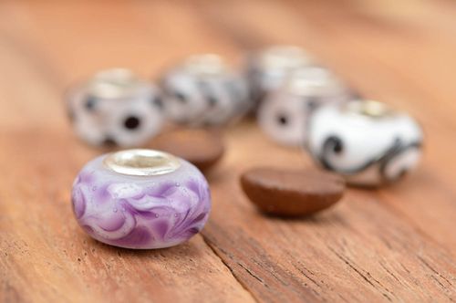 Beautiful handmade glass bead fashion trends jewelry making supplies gift ideas - MADEheart.com