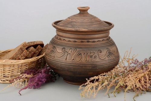 Ceramic pot for home decor - MADEheart.com
