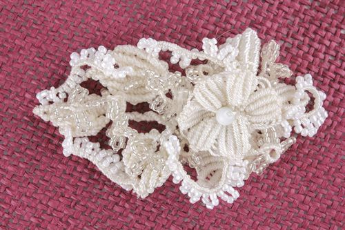 Broche hecho a mano de hilos - MADEheart.com