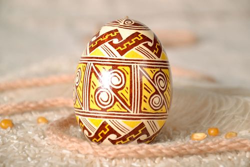 Beautiful Easter egg - MADEheart.com