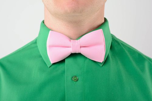Light pink bow tie  - MADEheart.com