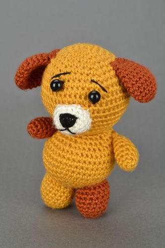 Brinquedo de malha feito à mão Cachorro - MADEheart.com