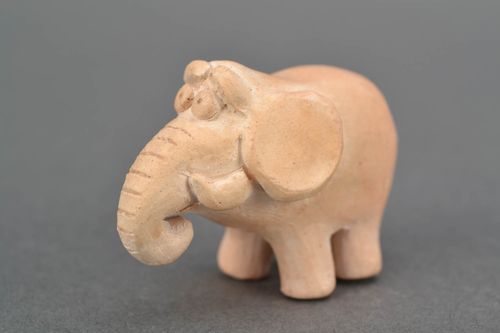 Figurine miniature en terre cuite Éléphant - MADEheart.com