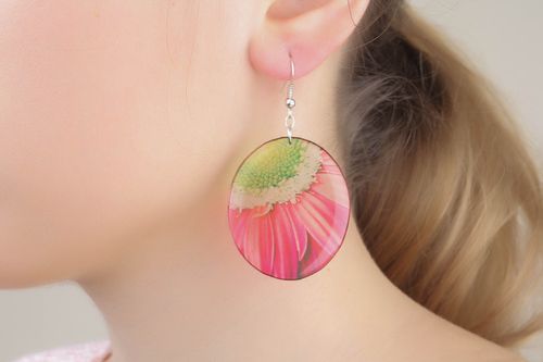 Homemade earrings Fragment of the Flower - MADEheart.com
