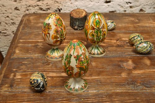 Handmade designer wooden Easter eggs on stands set painted with oils 3 pieces - MADEheart.com