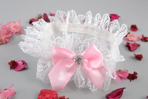 Handmade white and pink wedding garter for bride made of satin and guipure  - MADEheart.com