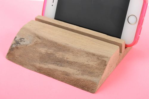 Light brown wooden homemade smartphone stand designer desktop holder for gadget - MADEheart.com