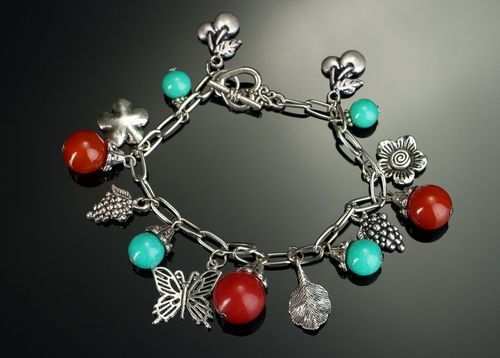 Bracelet with carnelian and agate - MADEheart.com