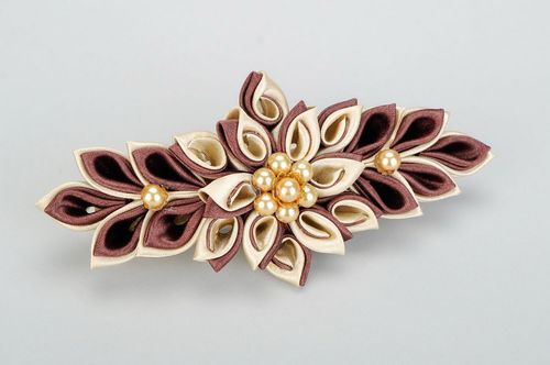 Flower barrette made ​​of satin - MADEheart.com