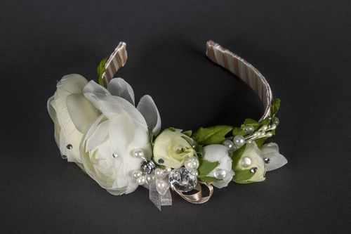 Wedding head wreath - MADEheart.com
