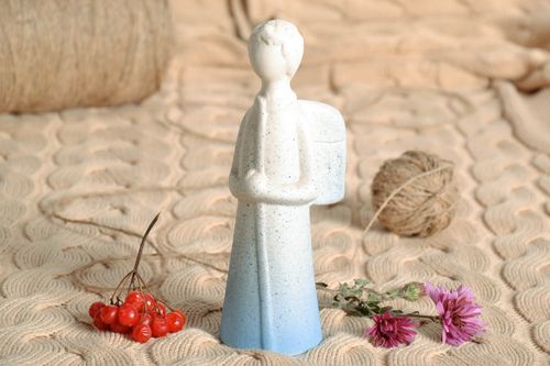 Figur aus Ton Engel - MADEheart.com