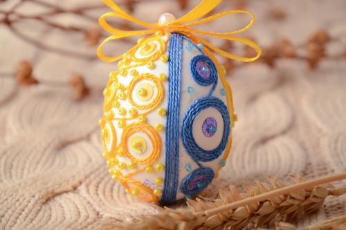 Interior hanging beaded egg - MADEheart.com