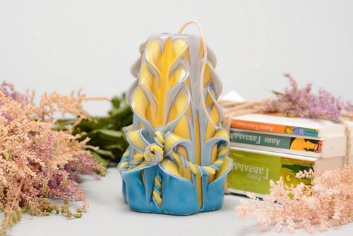 Handmade carved paraffin wax candle - MADEheart.com