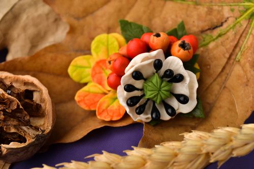 Handmade molded brooch porcelain bijouterie summer accessories vintage brooch - MADEheart.com