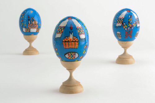 Painted wooden egg - MADEheart.com