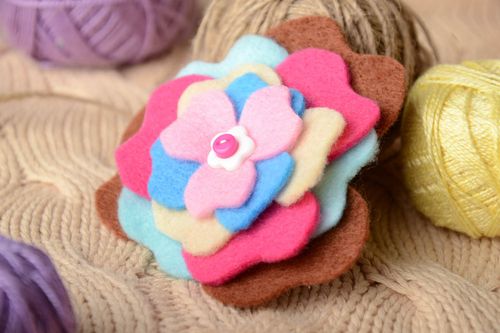 Handgemachter Deko Magnet für Kühlschranktür in Form der Blume für Dekoration - MADEheart.com