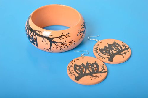 Pendientes y pulsera hechos a mano conjunto de bisutería accesorio para mujer  - MADEheart.com