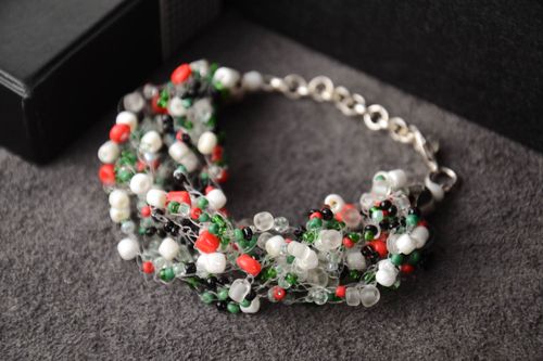 Glasperlen Armband handgefertigt ausgefallener Schmuck Frauen Accessoire bunt - MADEheart.com