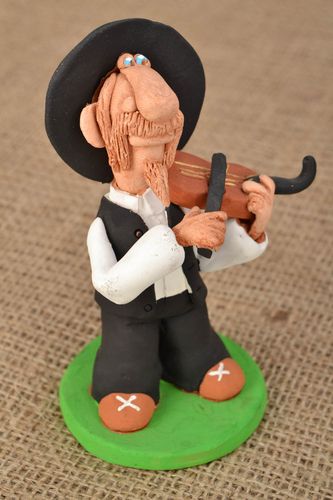 Deko Figur Keramik Jude mit Geige - MADEheart.com