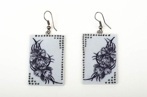 Boucles doreilles rectangulaires Bijou fait main avec fleurs Cadeau femme - MADEheart.com