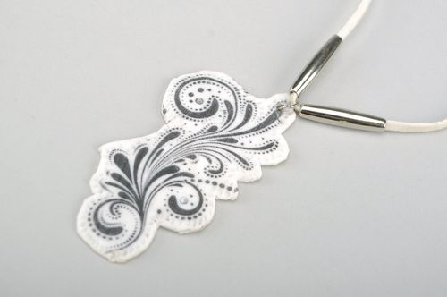 Pendant made ​​of polymer clay Curls - MADEheart.com