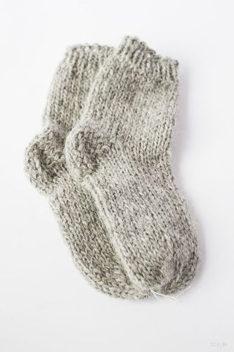 Knitted socks for children - MADEheart.com
