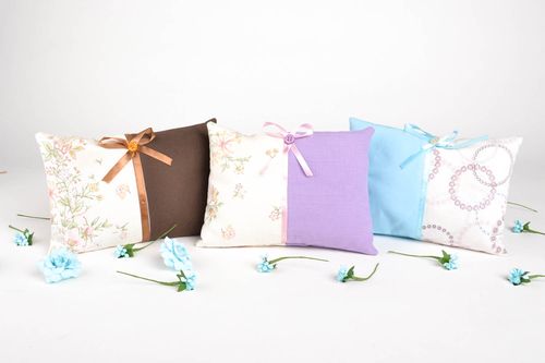 Homemade home decor decorative pillows scented sachets 3 sachet bags gift ideas - MADEheart.com
