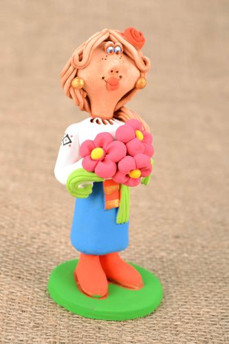 Clay figurine Cossack Woman with Flowers - MADEheart.com