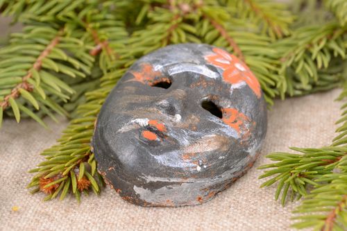 Interieur Anhänger Maske  - MADEheart.com