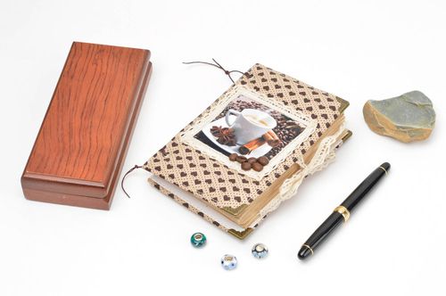 Handmade notebook designs notebooks and daily logs designer notebook gift ideas - MADEheart.com