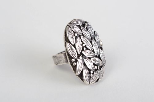 Beautiful womens handmade volume metal oval top ring - MADEheart.com