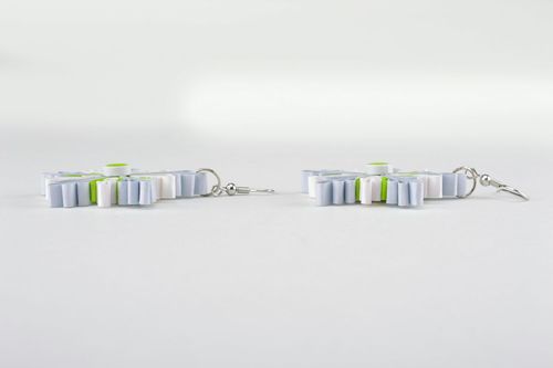 Boucles doreilles en papier flocon de neige technique quilling faites main - MADEheart.com